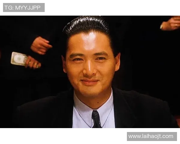 从贫民窟到球场传奇 小罗童年时代的奋斗与梦想