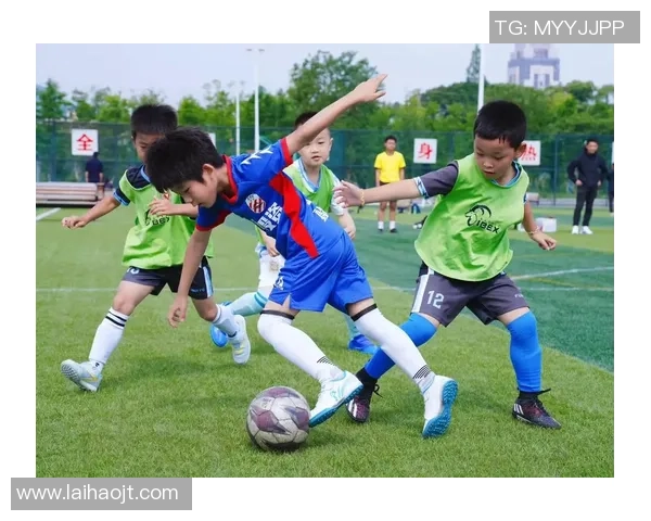 从绿茵场到铁窗内 这些曾因犯罪而入狱的足球明星