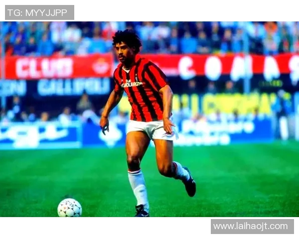 传奇球星足球后腰的代表人物及其在历史上的独特地位解析 传奇球星足球后腰的代表人物及其在历史上的独特地位解析