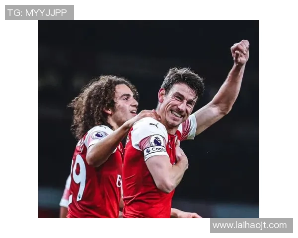 意大利足球巨星与音乐交织的热情故事展现绿茵与旋律魅力