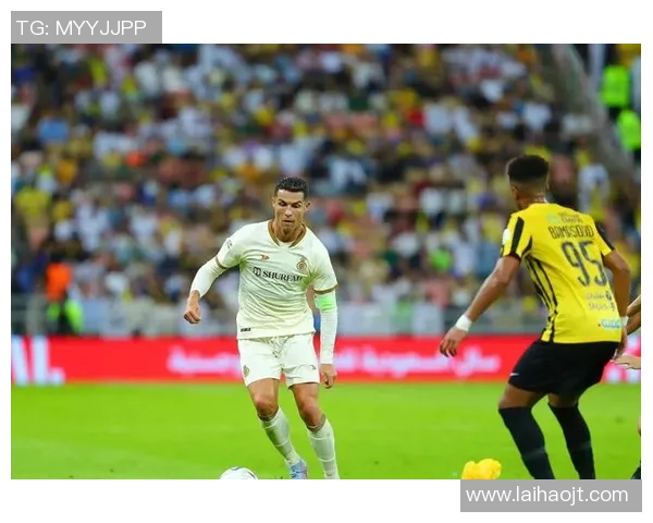 精彩球星瞬间集锦 展现足球巨星风采与绝妙技艺