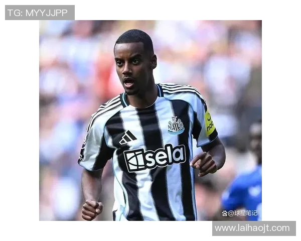 足球转会市场热潮来袭 强力球星签约引爆夏季转会风暴